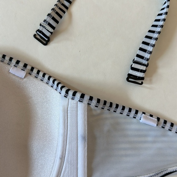 Panache Bikini Swim Top Removable Strap Black and White Stripes Size 34FF - Picture 8 of 12